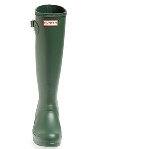 Authentic hunter rain boots, forest green